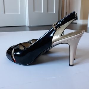 Bandolino 8.5 open toe, back strap pump.